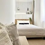 T6 Premium Budapest