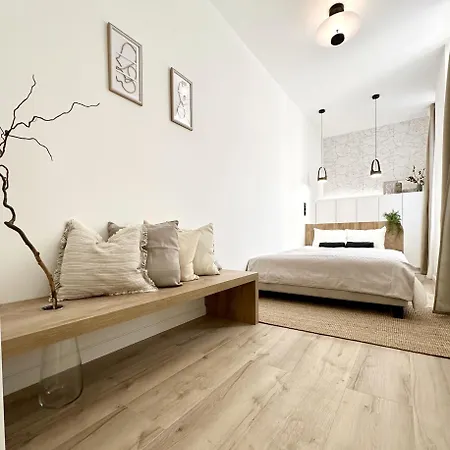 T6 Premium Apartmán *